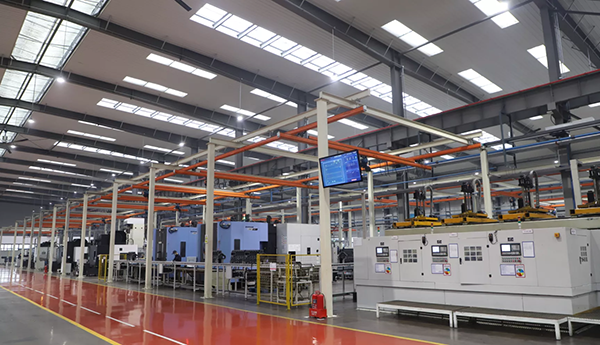 milan.米兰中国缸盖砂芯自动修芯机器人